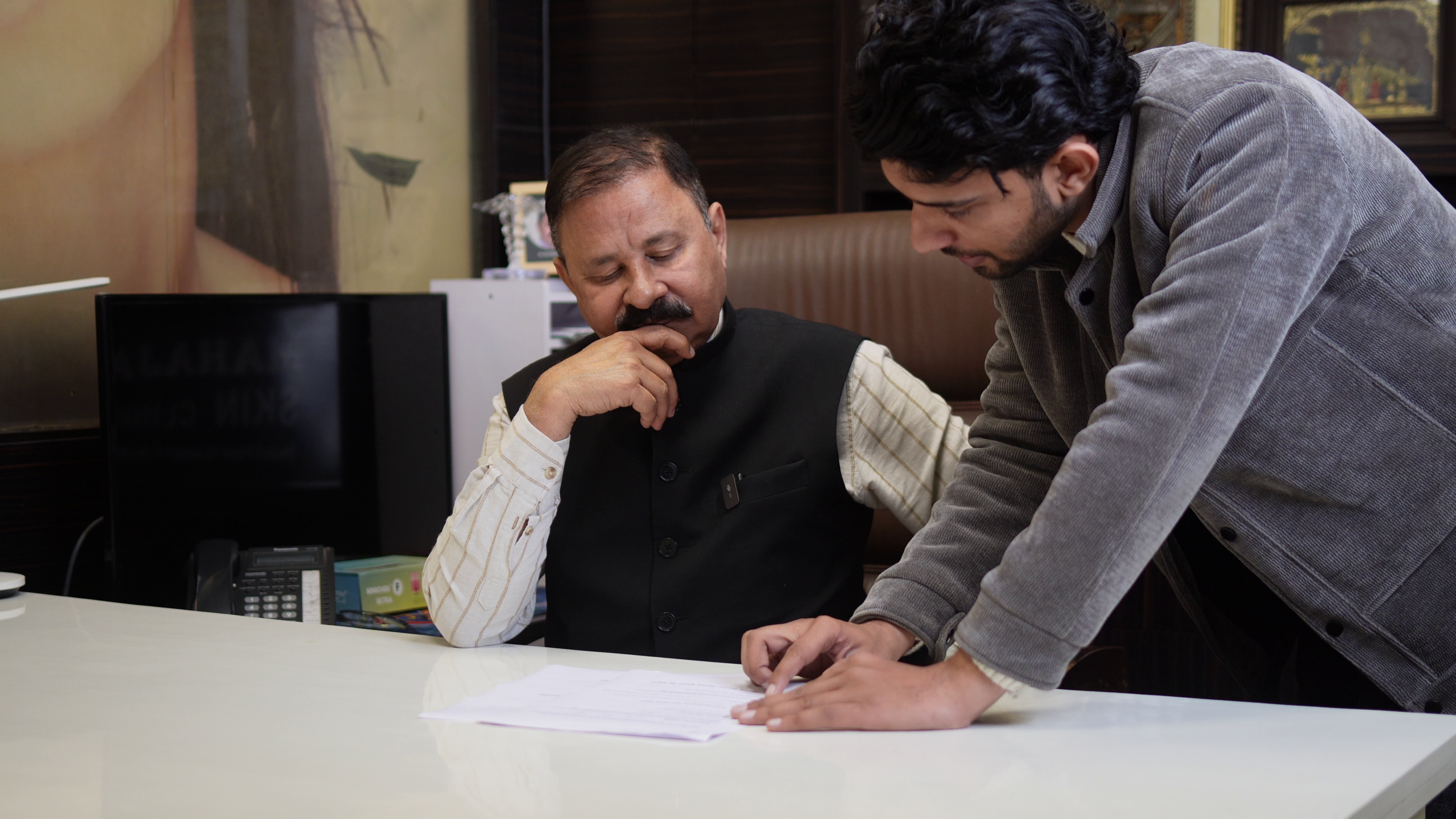 Dr-DM-Mahajan-with-Prince-Khatana-scaled